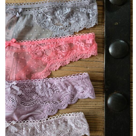 Victoria's Secret Dream Angels Lace Detail Thong Bundle sz Small New - Picture 2 of 5